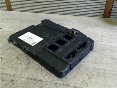 RENAULT MEGANE 02-05 Biztosítéktábla BCM BSI BSM SAM GEM modul Motortér
