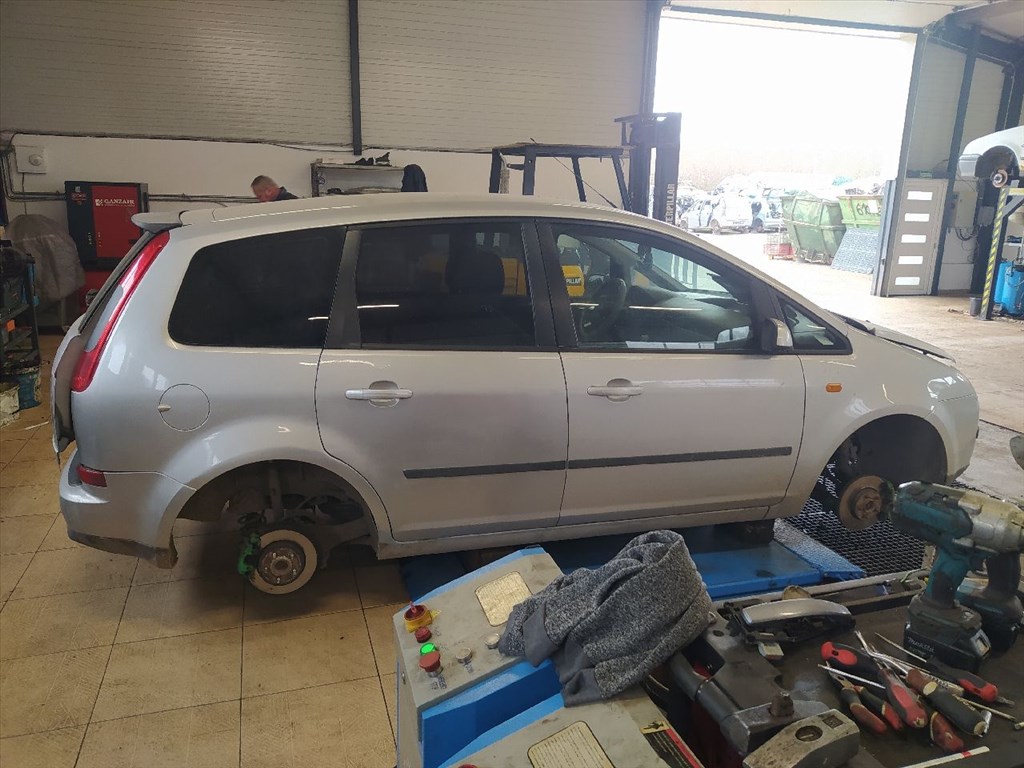 FORD FOCUS C-MAX 1.6 - Bontódik! 7. kép