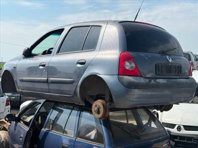 Renault Clio II Bal hátsó Dobbetét (Kerékjárati, Műanyag) *163224*
