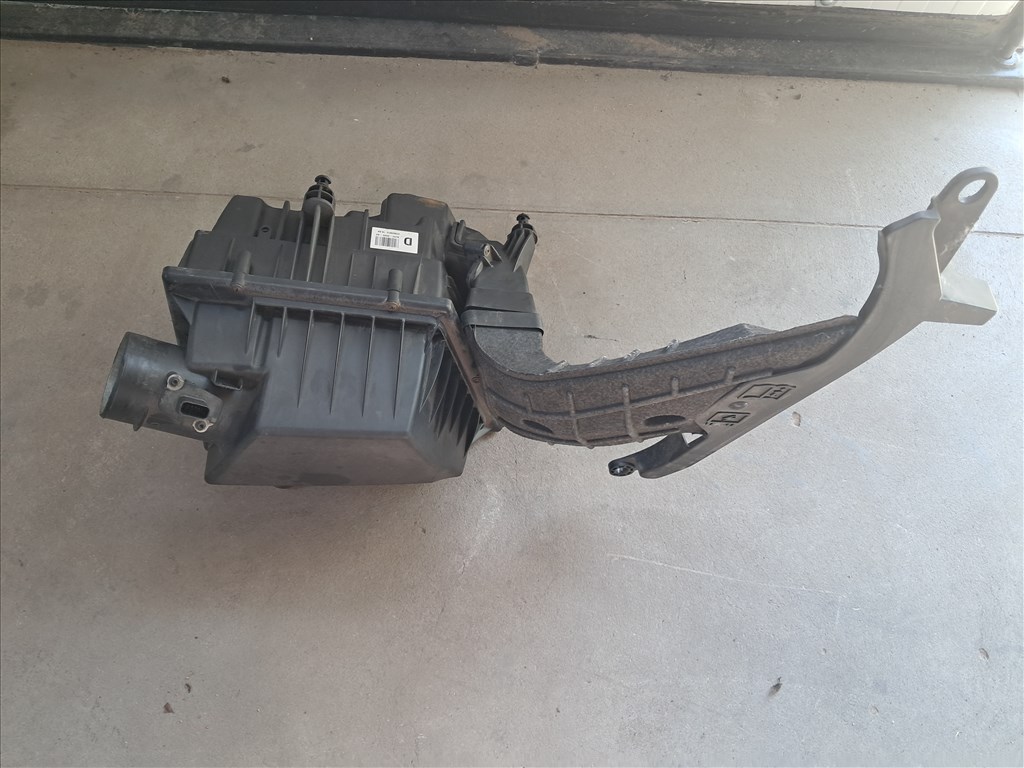 Land Rover Range Rover Evoque I 2.2 ED4 levegőszűrőház BJ32-9600-AD 5. kép