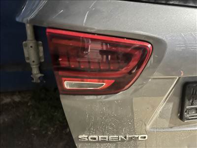 Kia Sorento (UM) Hátsó lámpa