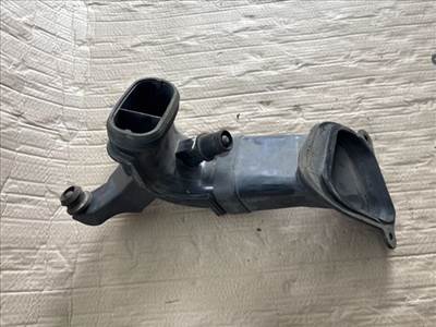 Opel Astra J 1.7 CDTI Légbeömlő Cső 11501 13346074-13337772