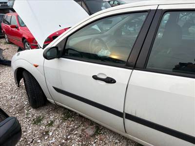 Ford Focus Mk1 Bal első Ajtó (Részeivel) *159594*
