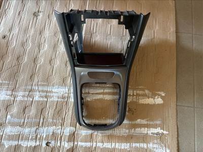 Opel Astra K Középkonzol Keret 11550 39055000