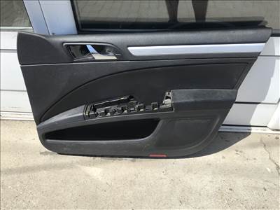 Skoda Superb II 3T jobb első ajtókárpit 