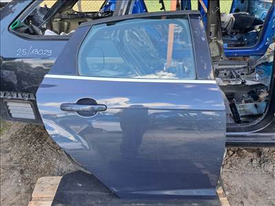 Ford Focus Mk3 hatchback Jobb hátsó ajtó