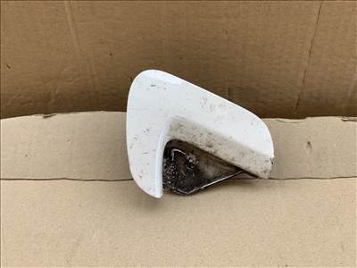 Toyota Yaris első vonószem takaró 521270d240