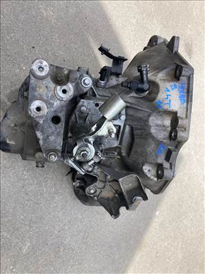 Opel Meriva B 1.4 Turbo Manuális 5 sebességes váltó 