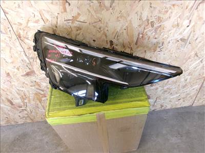 AUDI Q8 4M8 Lift jobb első LED fényszóró 2024- 4M8941040