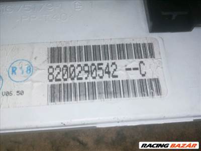 Renault Mégane II Multifunkciós Kijelző *116509* 8200290542