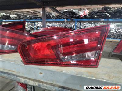 Audi A3 8V 3 ajtós 2012-2016 jobb hátsó belső lámpa 8v3945094
