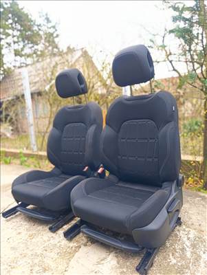 Citroën DS 5 BlueHDi 180 Ds5 ülés garnitúra ,ajtókárpitokkal