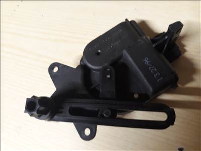 Audi A4 (B5 - 8D) fűtés állító motor 1J0907511 6NN00762600