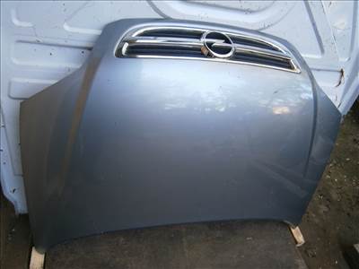 Opel Zafira A motorháztető