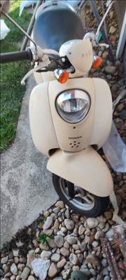 Honda Scoopy robogó