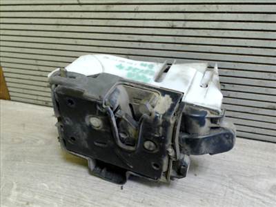 VOLKSWAGEN polo classic 99.10-01.09 jobb hátsó ajtó zárszerkezet központi záras