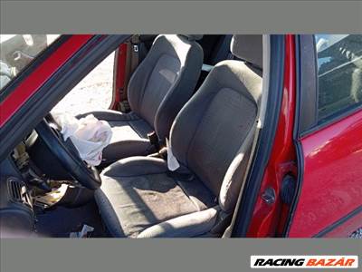 Seat Toledo II Jobb első Biztonsági Öv Csat *155138*