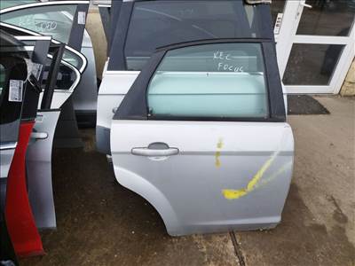Ford Focus 2 facelift 2008-2011 jobb hátsó ajtó kompletten