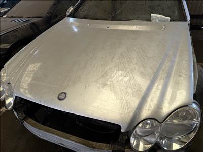 Mercedes CLK-osztály W209 motorháztető 775 szín 