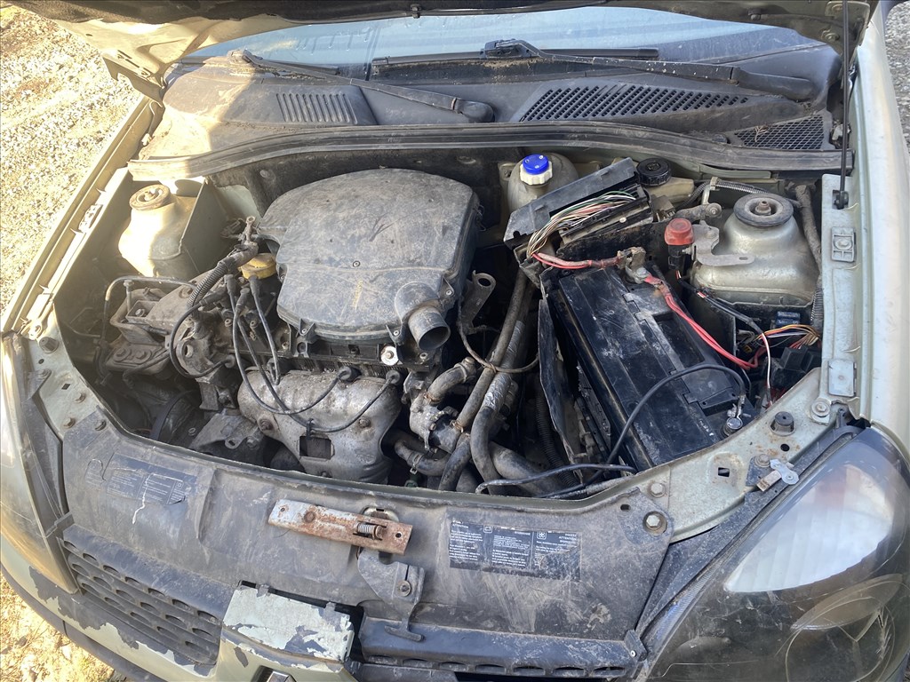 Renault Thalia 1.4 8v bontott alkatrészei 6. kép