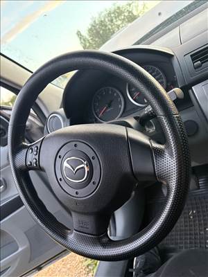 Mazda 2 (ZQ) kormány 