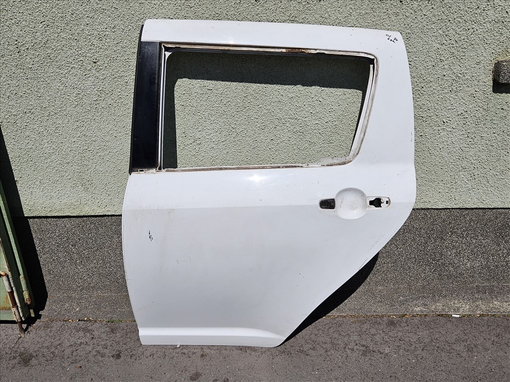Suzuki Swift 2005- bal hátsó ajtó 2. kép