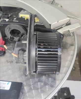 Volkswagen New Beetle Fütömotor 