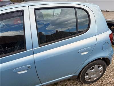 Toyota Yaris (XP10) 1.3 bal hátsó ajtó 