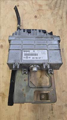 Volkswagen Golf III motorvezérlő/ECU 030906027t