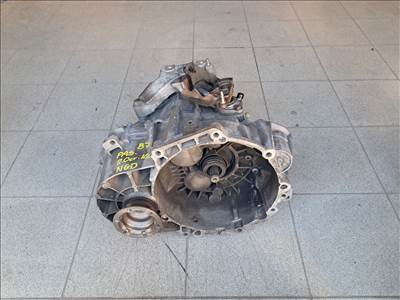 Volkswagen Passat B7 2.0 crtdi váltó NGD