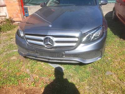 Mercedes E 220 (W213) bontott alkatrészei