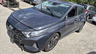 Hyundai i20 (BC3/BI3) bontott alkatrészei G3LE