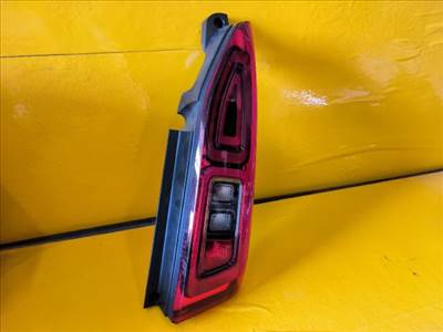 Opel Combo E Jobb Hátsó Lámpa 9820555080