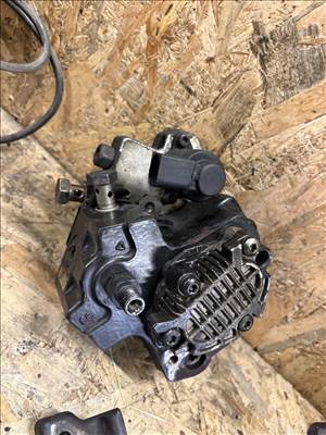 Audi A4 (B6/B7) magasnyomású pumpa  0445010090