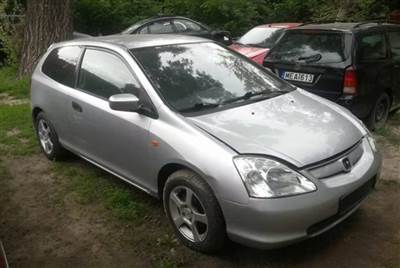 Honda Civic VII bontott alkatrészei