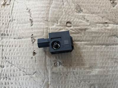 Opel Astra J Bal első Oldal Ütközés Érzékelő 11450  13502577