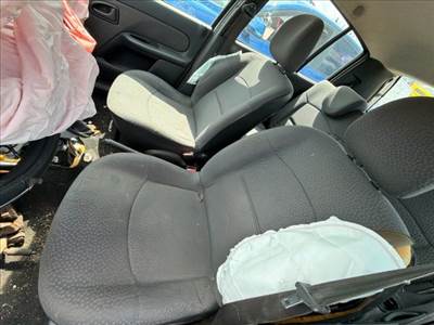Renault Clio II Bal első Fejtámla *165708*