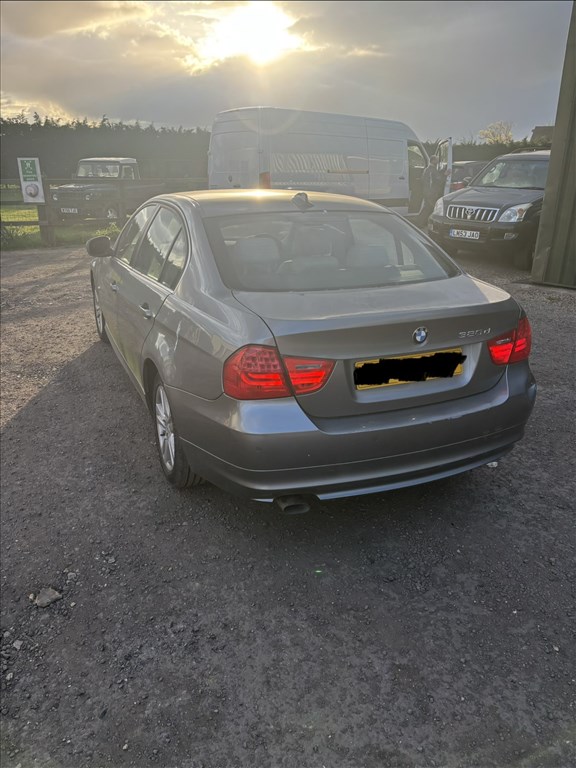 BMW 3-as sorozat (E90, E91, E92, E93) bontott alkatrészei 3. kép