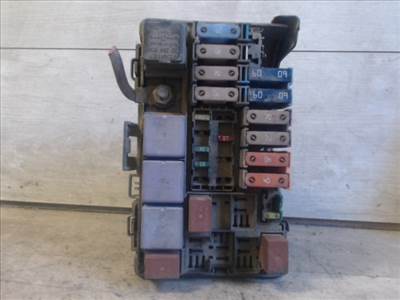 RENAULT LAGUNA 00-05 Biztosítéktábla BCM BSI BSM SAM GEM modul Motortér