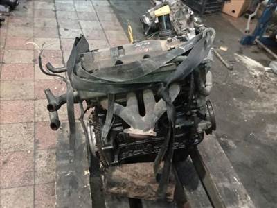 Renault Clio II Motorblokk (Fűzött) *163700* d7fg726