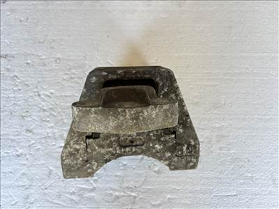 Saab 9.5 2010-2012 1.9  motortartó bak 12766011