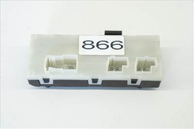 BMW 2er F45-F46, X1 F48 csomagtérfedél-vezérlő modul