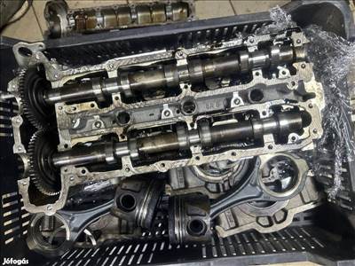 Mercedes 3.0 V6 170kw motorkód: 642 820 hengerfej 