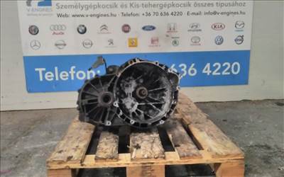 Ford S-Max 2,0TDCI AG9R-7002 UCF bontott váltó 