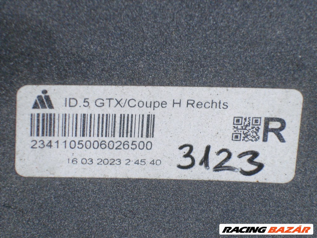VW ID.4  ID.5 Jobb hátsó lökhárító 11E807984 2021-től  5. kép