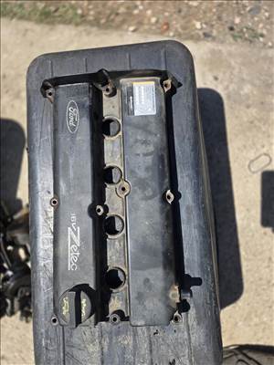 Ford Transit Connect Mk1, Ford Tourneo Connect Szelepfedél