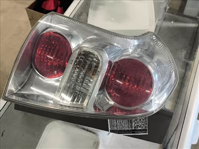 Toyota Corolla Verso (AR10) bal hátsó lámpa 