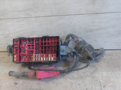 FORD TRANSIT 99-06 Biztosítéktábla BCM BSI BSM SAM GEM modul Motortér