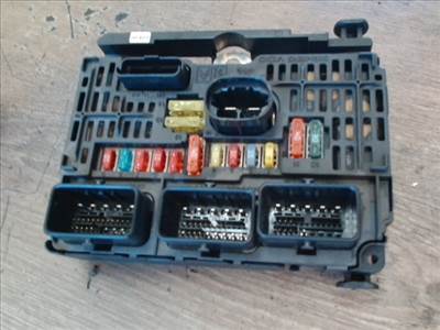 CITROEN C5 05- Biztosítéktábla BCM BSI BSM SAM GEM modul Motortér