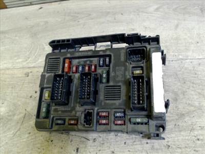 CITROEN C5 -04.09 Biztosítéktábla BCM BSI BSM SAM GEM modul Motortér